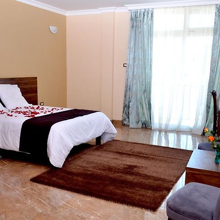 Melodie Hotel Addis Ababa Bagian luar foto