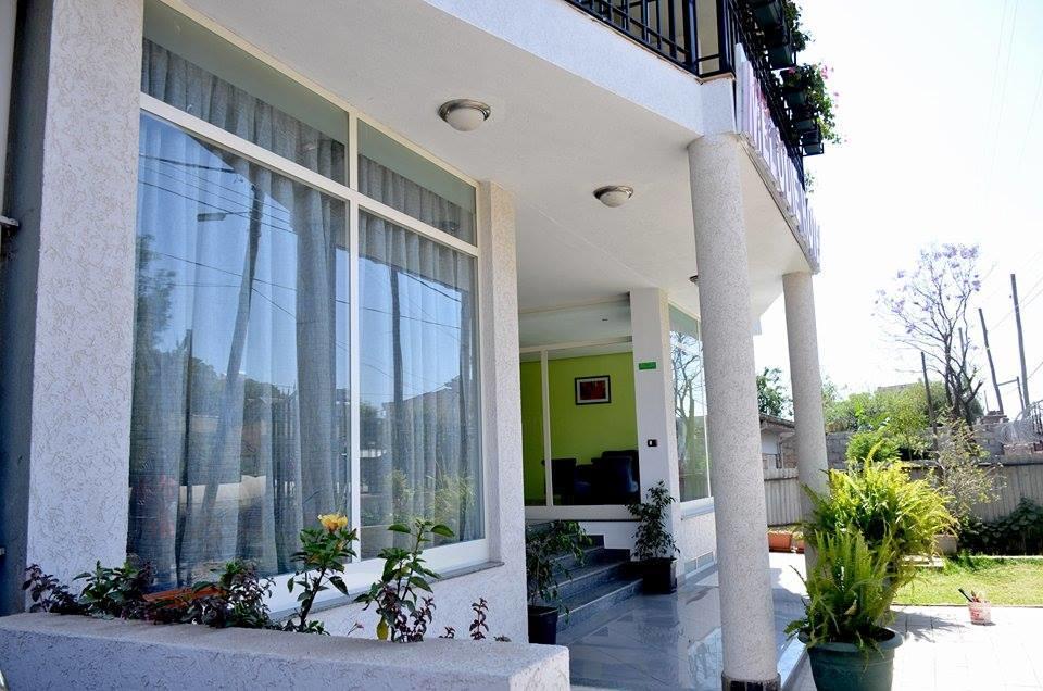 Melodie Hotel Addis Ababa Bagian luar foto