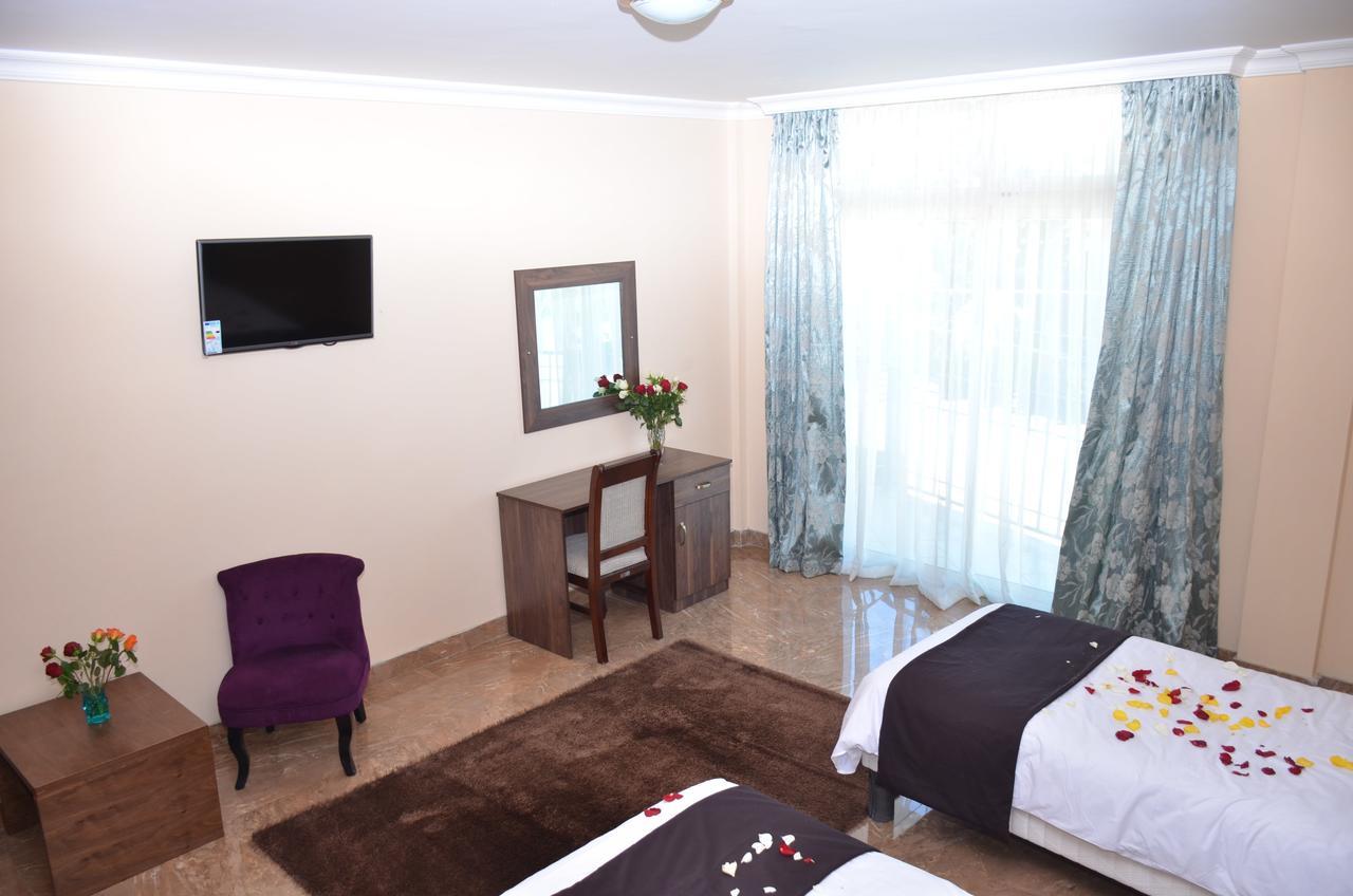 Melodie Hotel Addis Ababa Bagian luar foto