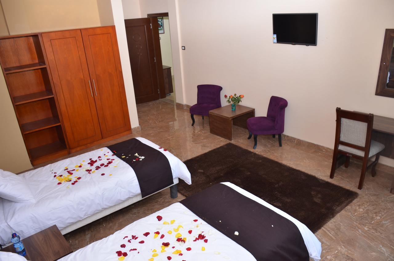 Melodie Hotel Addis Ababa Bagian luar foto