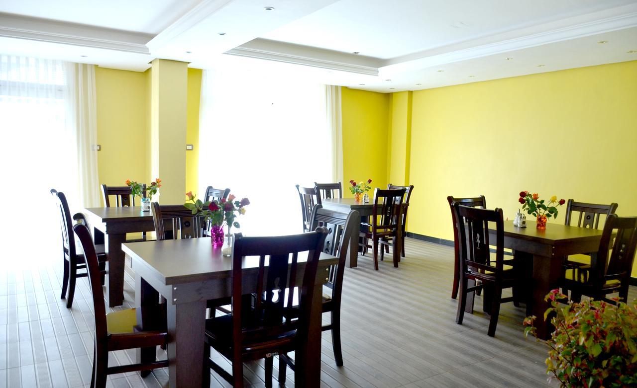 Melodie Hotel Addis Ababa Bagian luar foto