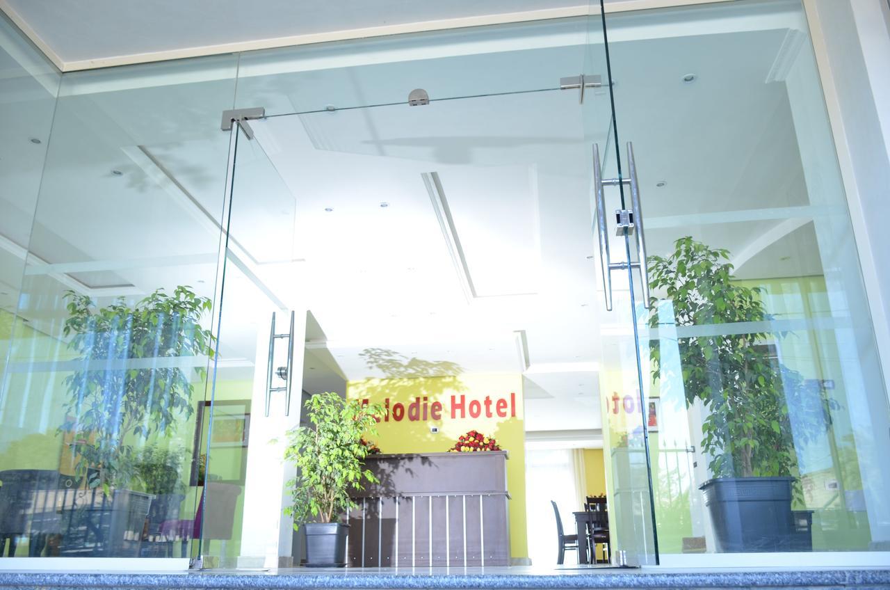 Melodie Hotel Addis Ababa Bagian luar foto