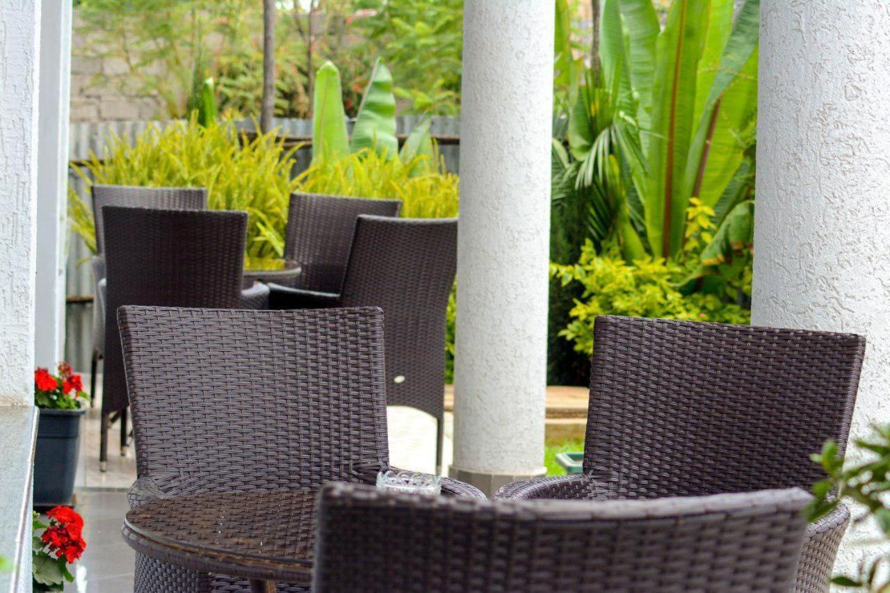 Melodie Hotel Addis Ababa Bagian luar foto