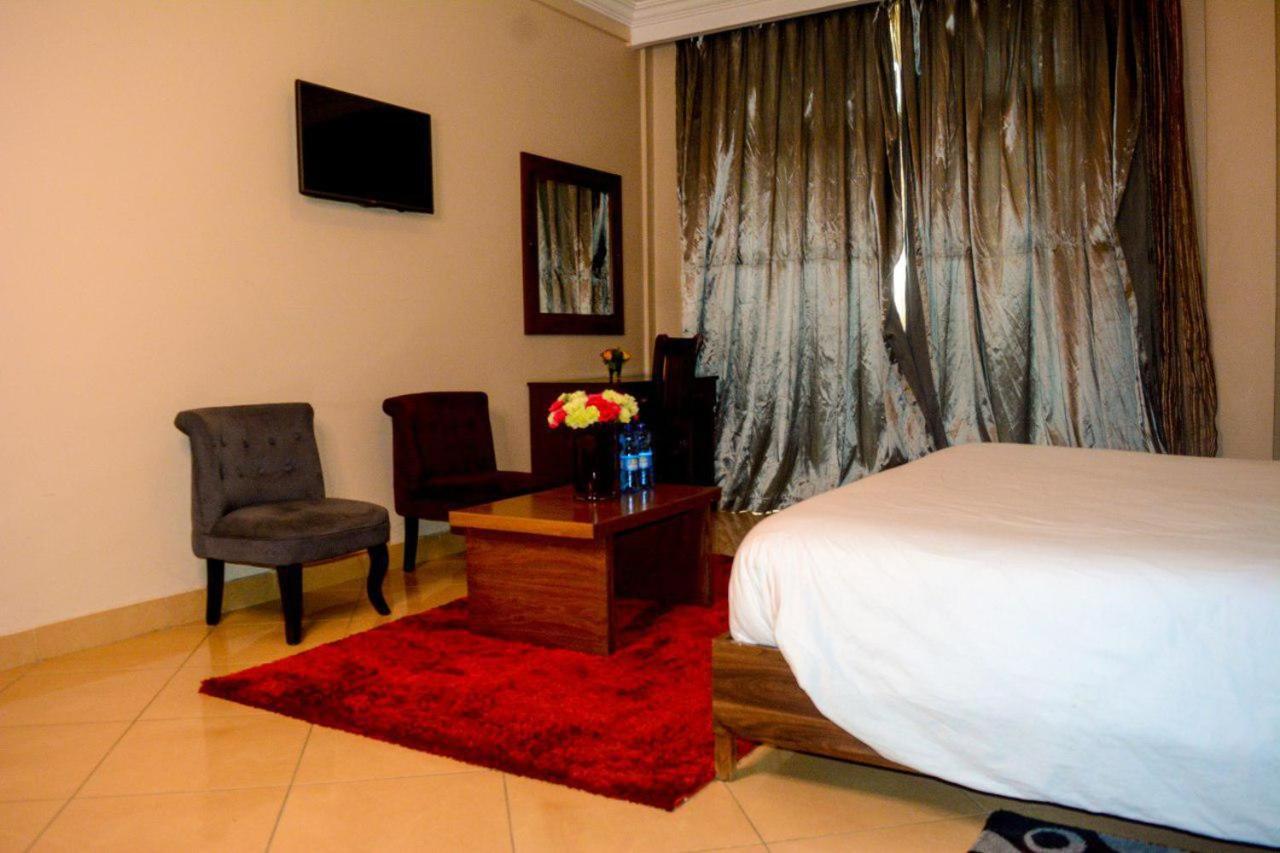 Melodie Hotel Addis Ababa Bagian luar foto