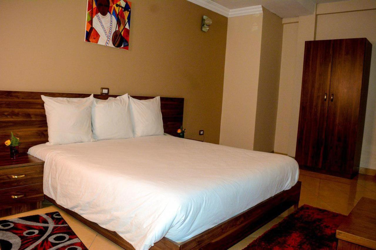 Melodie Hotel Addis Ababa Bagian luar foto