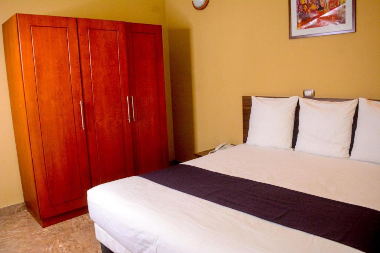 Melodie Hotel Addis Ababa Bagian luar foto
