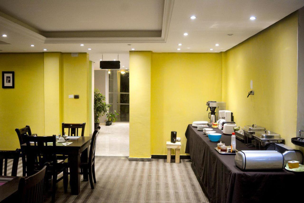Melodie Hotel Addis Ababa Bagian luar foto
