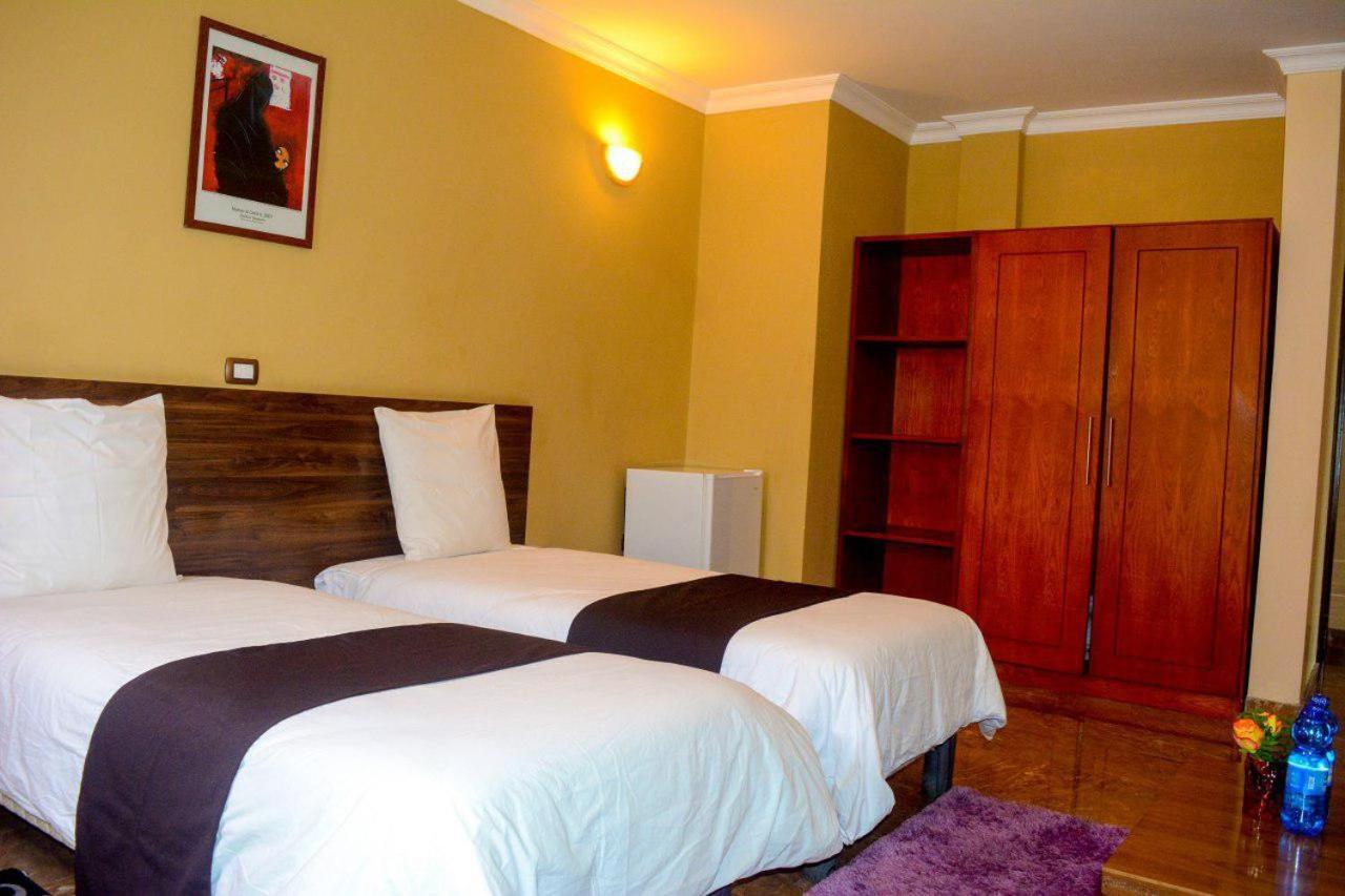 Melodie Hotel Addis Ababa Bagian luar foto
