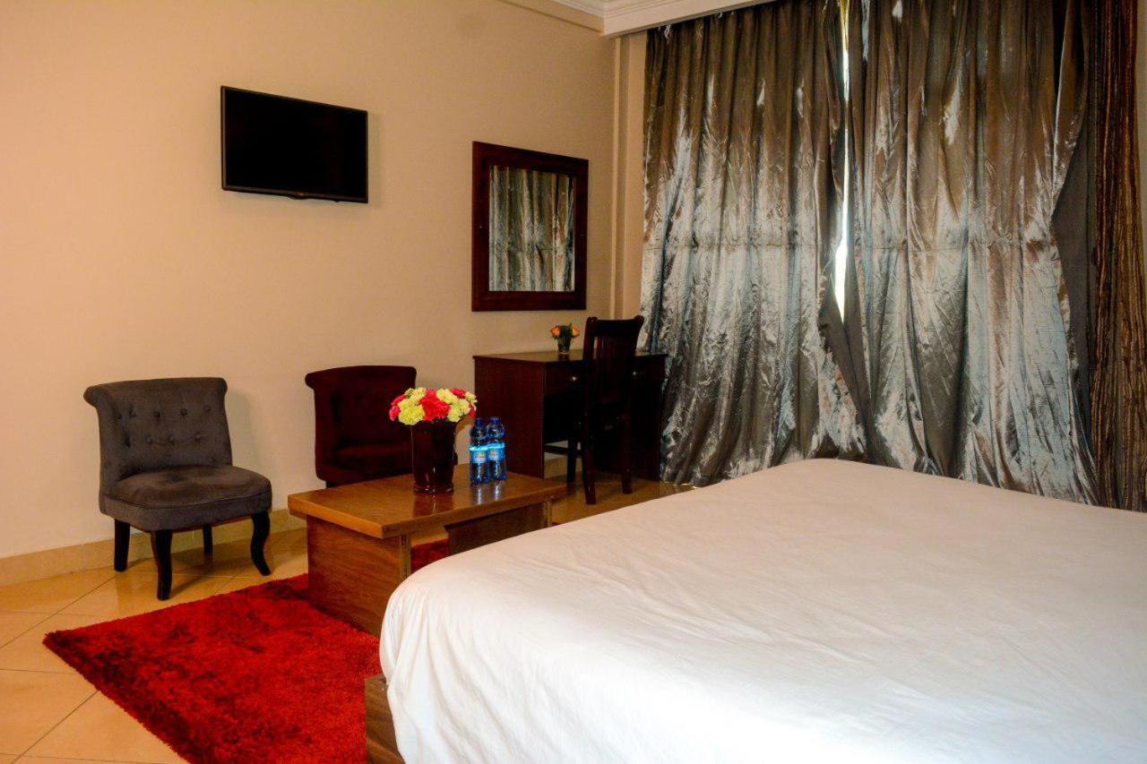Melodie Hotel Addis Ababa Bagian luar foto