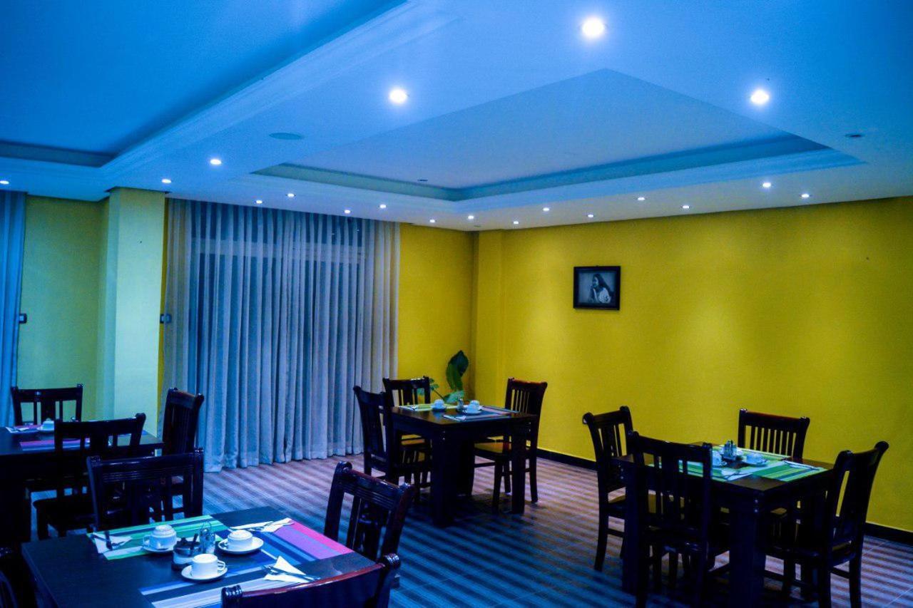 Melodie Hotel Addis Ababa Bagian luar foto